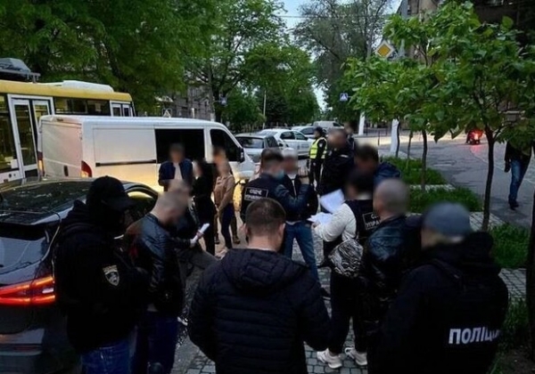 100 долларов за час: в Одессе полицейские организовали центр вызова проституток
