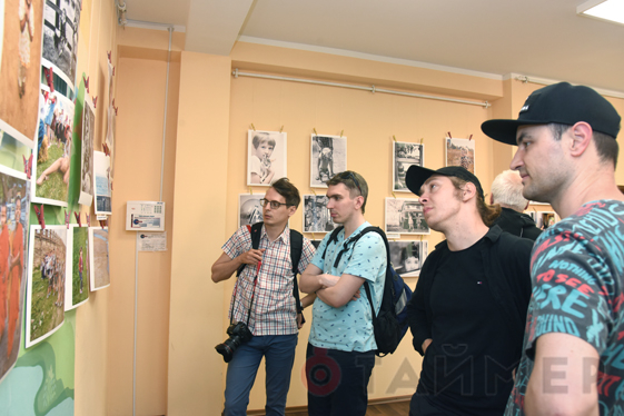 Одесские фотохудожники открыли выставку «Дети»