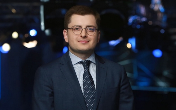 Во Львове снесли скульптуру красноармейца и Родины-матери