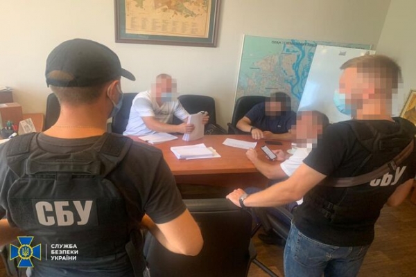 
СБУ провела обыски у замглавы КГГА по делу о растрате 30 млн грн
