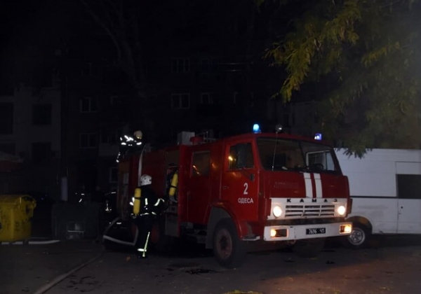 Включил на ночь электроплиту: на пожаре в Одессе погиб мужчина