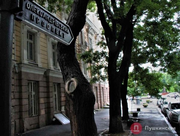 «Тепловые» раскопки в центре Одессы могут затронуть трафик на 4-х улицах и обойдутся почти в 27 миллионов