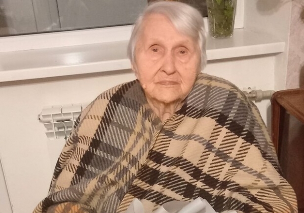 104-летней одесситке сделали первую прививку от коронавируса
