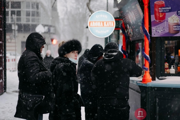 Как Одесса и одесситы встретили первый настоящий снегопад 2022 года. Большой фоторепортаж