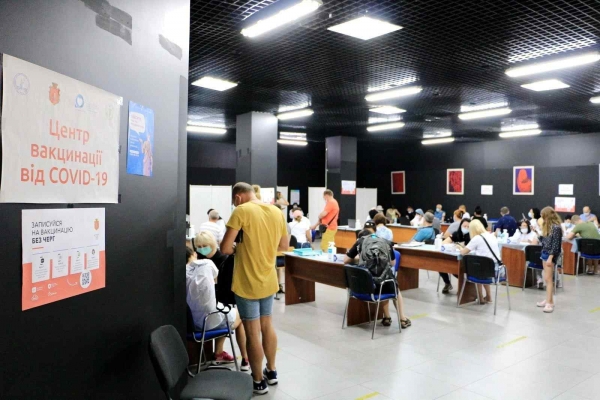 Covid-19 в Одессе: на выходных будут работать 12 центров вакцинации, доступны 4 вакцины
