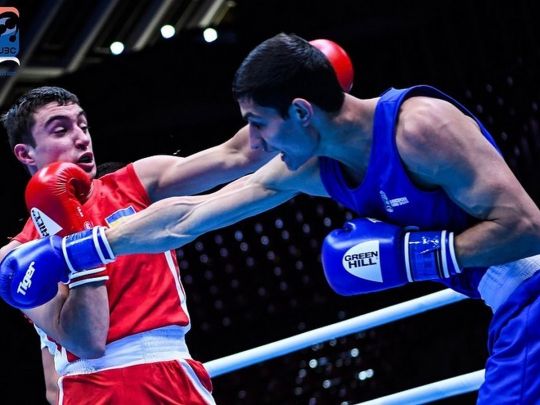Український боксер відлупцював на чемпіонаті Європи росіянина, який виступав під чужим прапором (відео)