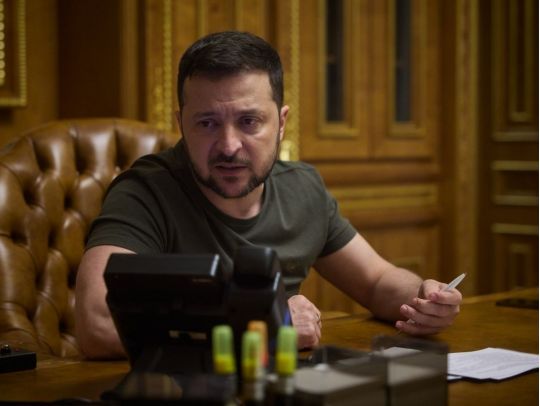 «З жалем сприйняли цю новину»: Зеленський розповів Джонсону, який заявив про відставку, про його харизму