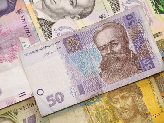 Чи виплачуватимуть в Україні субсидію біженцям, які виїхали за кордон: ухвалено важливе рішення