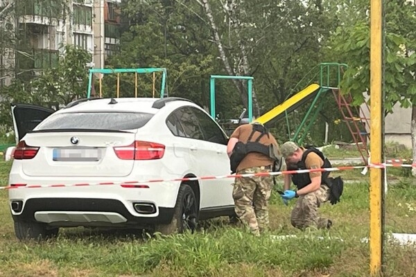 В Одесской области прогремел взрыв: под автомобиль предпринимателя  подложили гранату