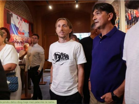 Знаменитий футбольний тренер відкрив унікальний ресторан: на презентацію навідався володар «Золотого м'яча» (відео)