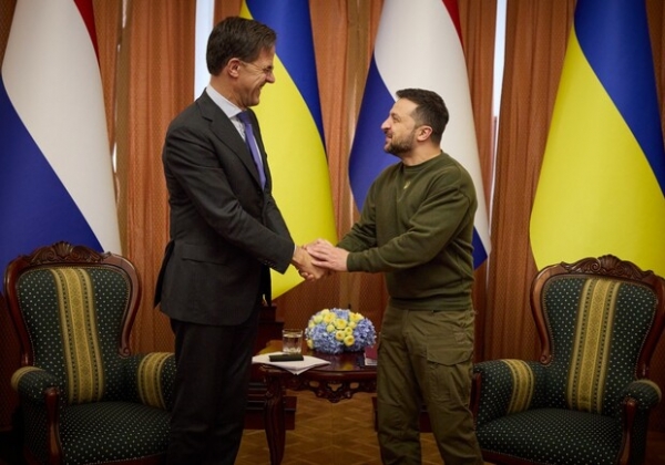 Владимир Зеленский в Одессе обсудил с премьер-министром Нидерландов усиление ПВО и защиту "зерновых коридоров"