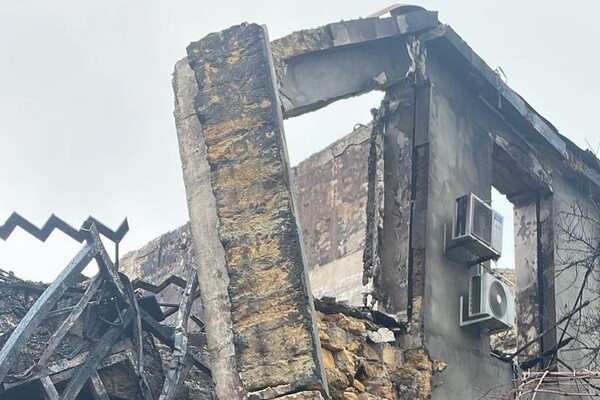 Прокуратура начала расследование: как выглядит место "прилета" в Одессе утром