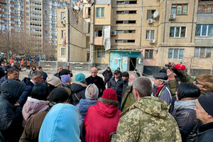 Одесситов просят не подходить к местам разбора завалов по проспекте Добровольского