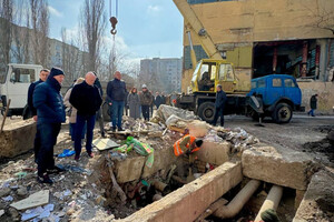 Одесситов просят не подходить к местам разбора завалов по проспекте Добровольского