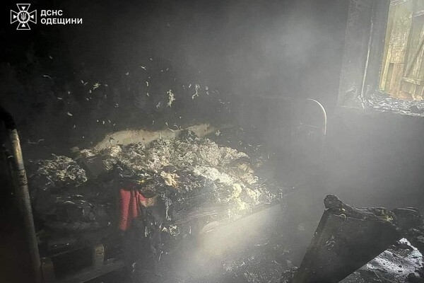Сгорел из-за курения: в Одесской области во время пожара погиб мужчина