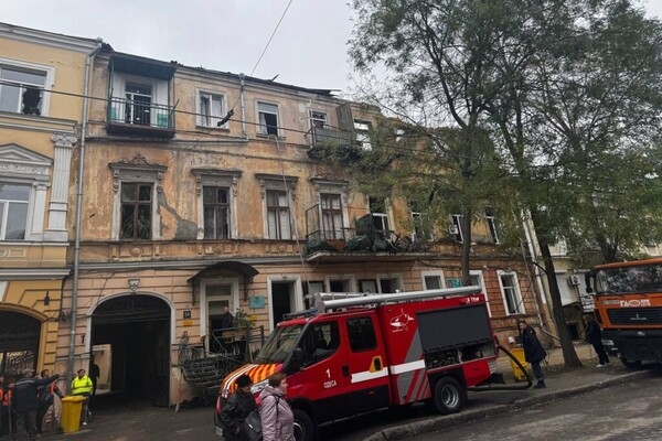 В результате вчерашнего обстрела Одессы получили повреждения более 20 объектов культурного наследия: перечень