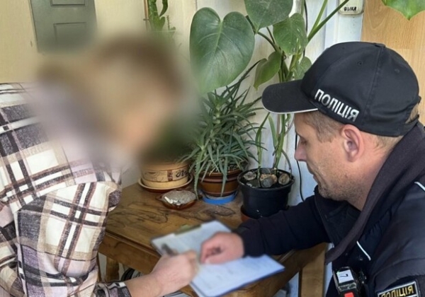 Выгул собаки на Аллее Героев в Одессе: инцидент расследует полиция