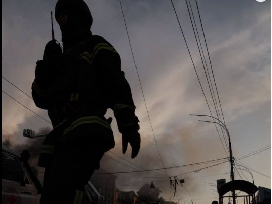 Прийшли першими на допомогу людям: у Києві загинули троє співробітників ДСНС, 9 отримали травми та поранення