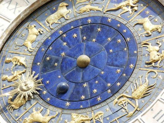 Овнам — стриманість, Ракам — трохи егоїзму, а Левам — пробудження внутрішньої сили: гороскоп на 7 липня для всіх знаків Зодіаку